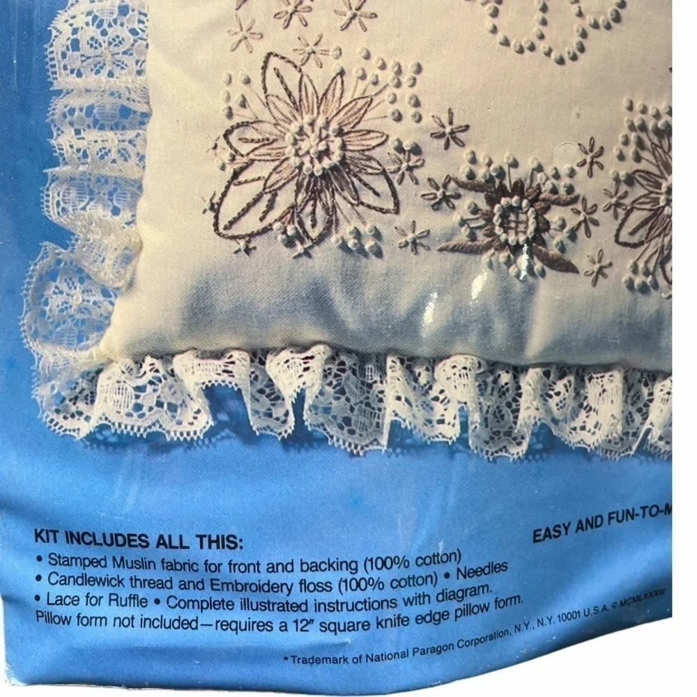 VTG Creative Moments Floral Border Candlewick Kit Lace Edged Pillow Needlepoint
